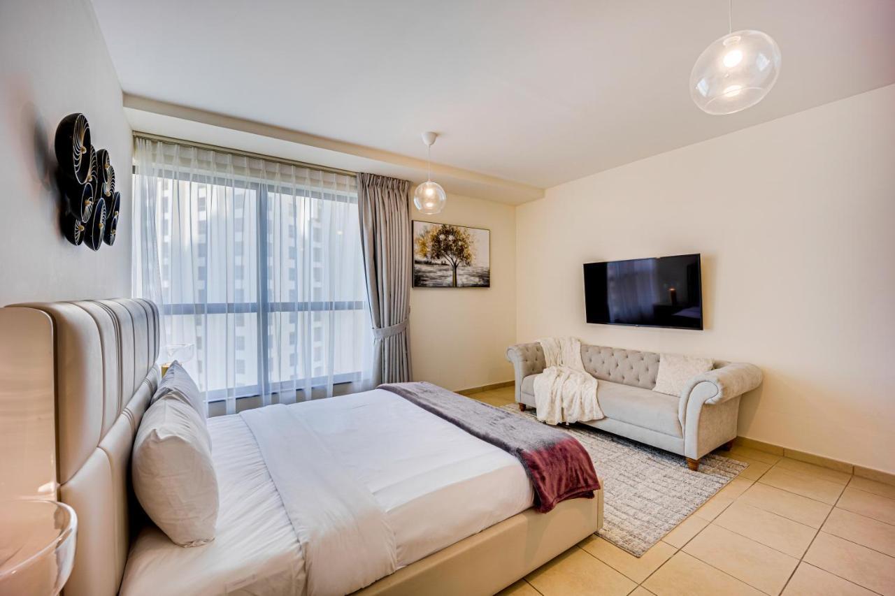 Stylish With Sea View In Jbr Apartment Dubai