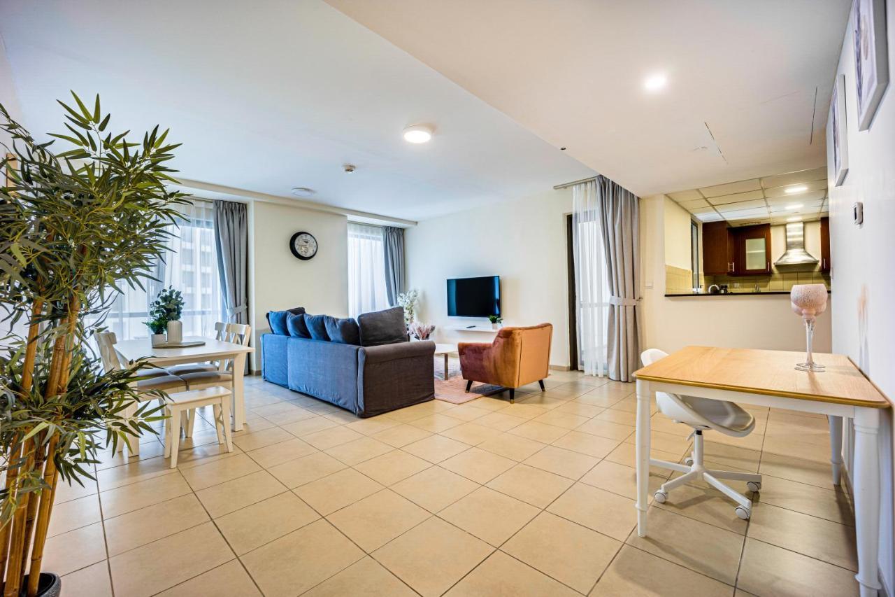 Stylish With Sea View In Jbr * Dubai