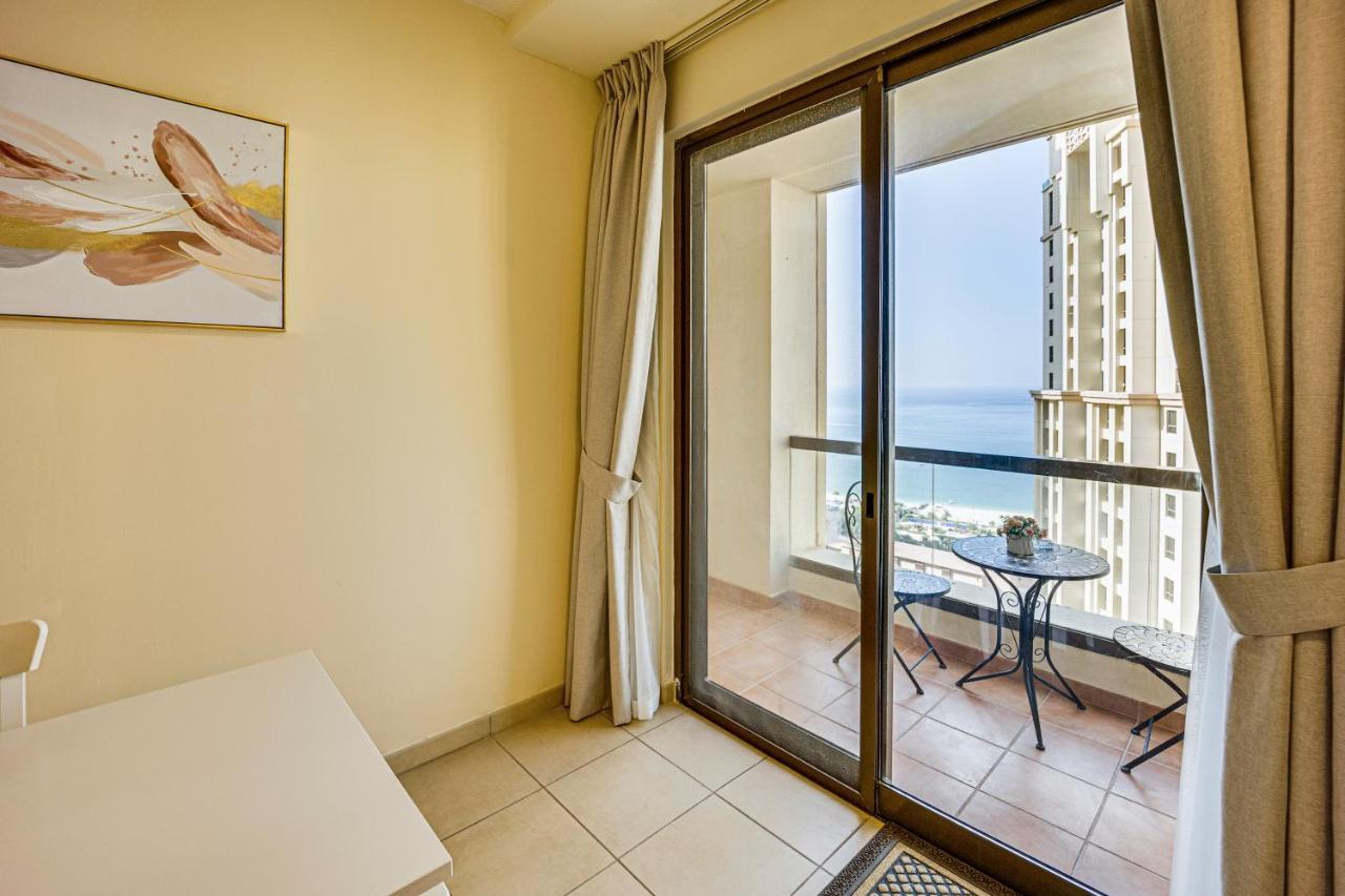 Apartment Stylish With Sea View In Jbr Dubai